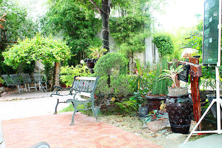Reyna'S The Haven & Gardens Hotel Tagbilaran City Exterior photo