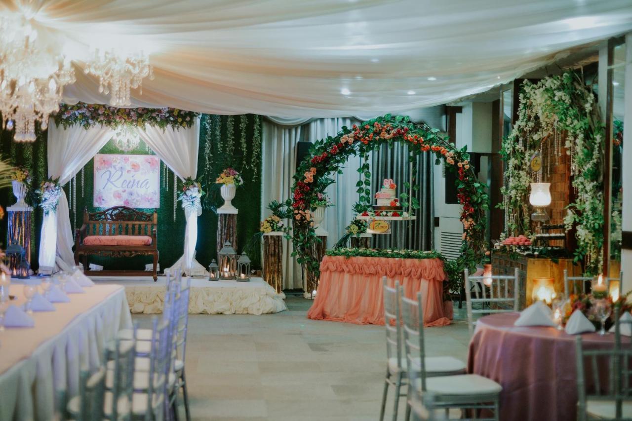 Reyna'S The Haven & Gardens Hotel Tagbilaran City Exterior photo