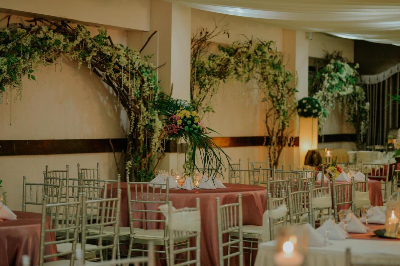 Reyna'S The Haven & Gardens Hotel Tagbilaran City Exterior photo